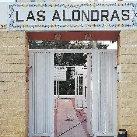 Las Alondras